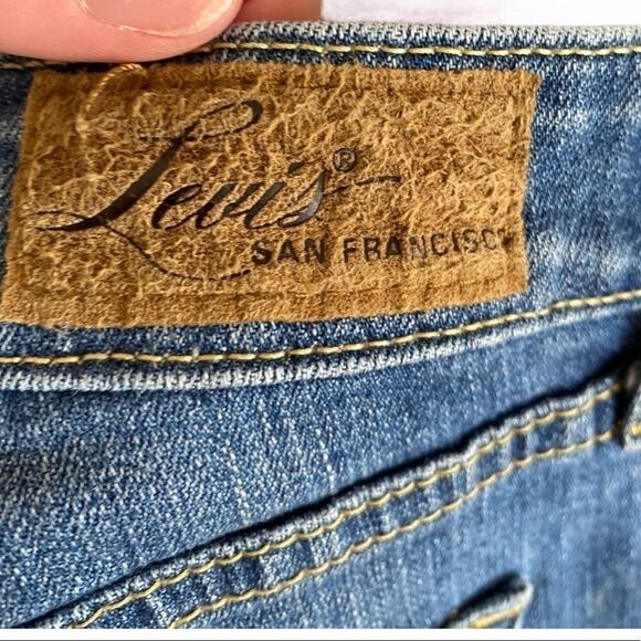 Levi's | Demi Curve Mid Rise Skinny Jeans size 26 - Picture 4 of 8